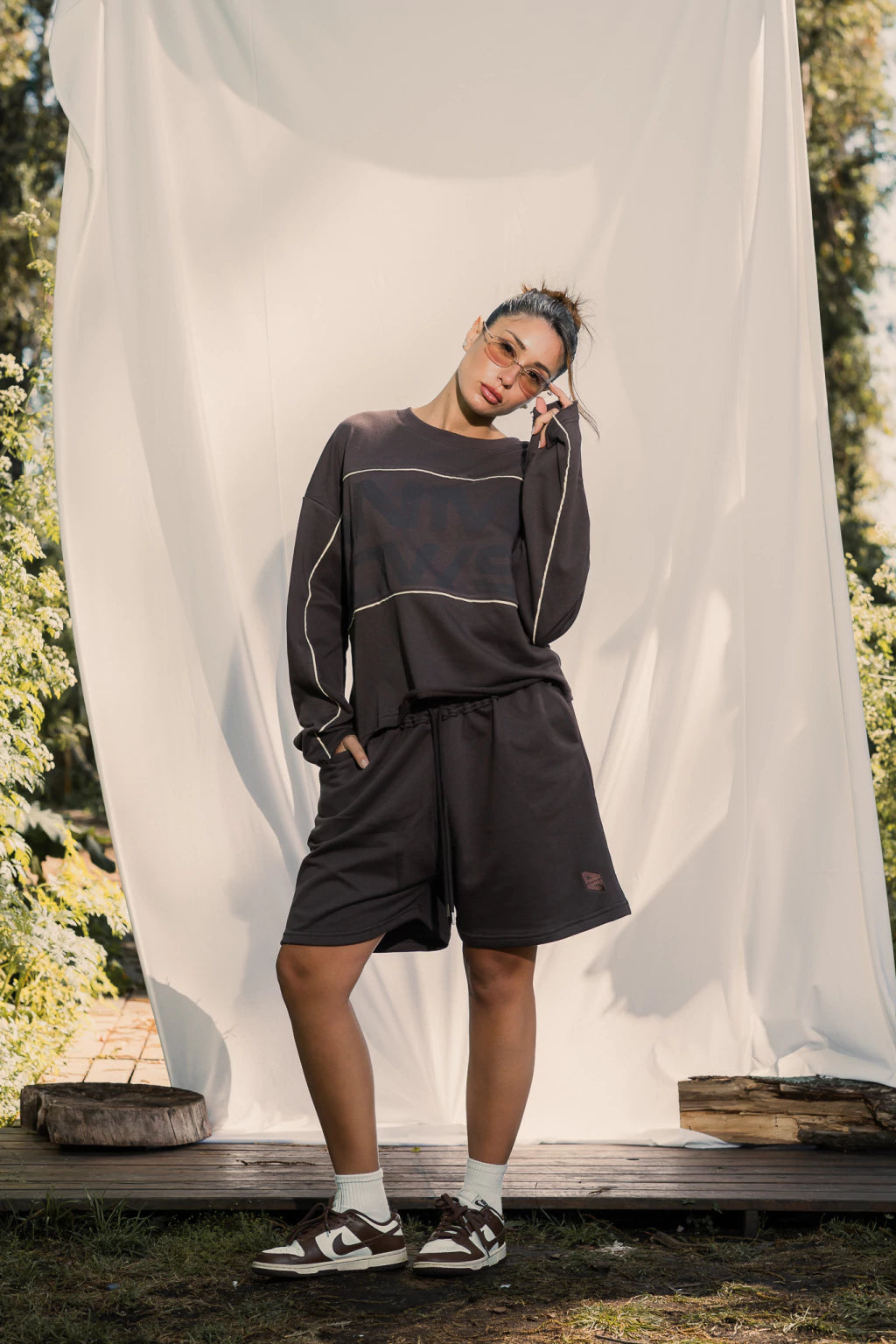 CREWNECK - heat dark