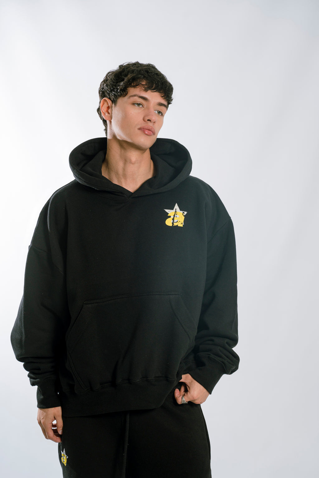 HOODIE - starlight black