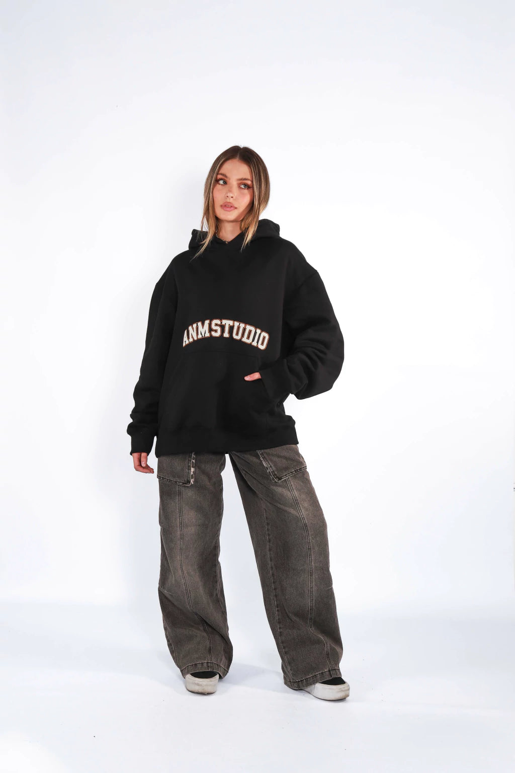 HOODIE - studio