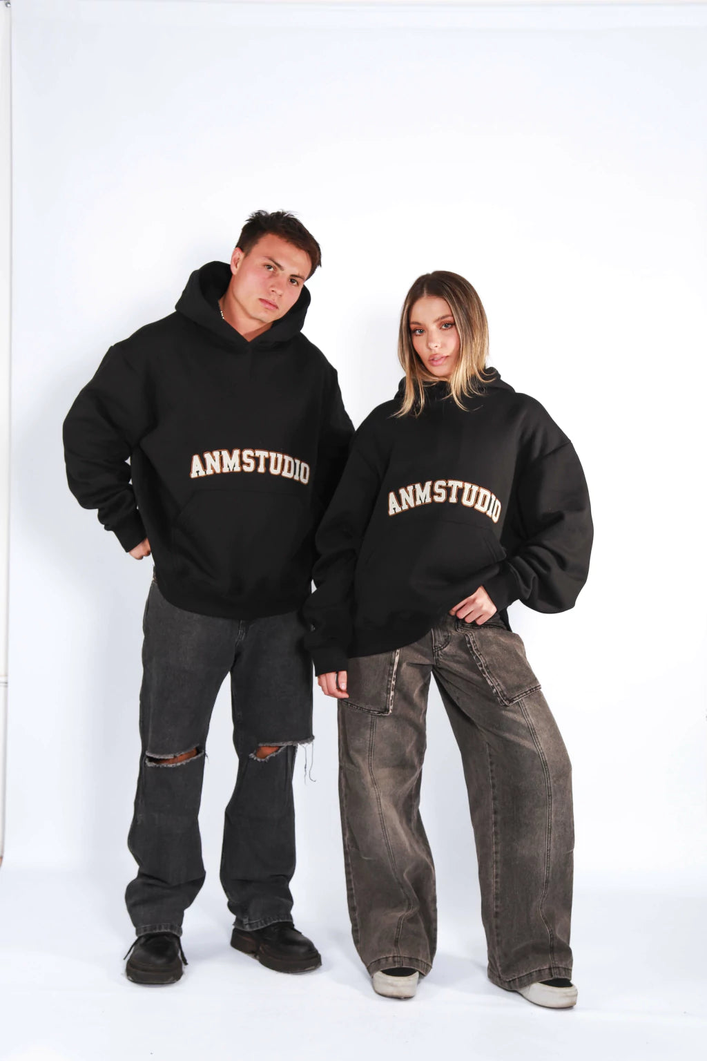 HOODIE - studio
