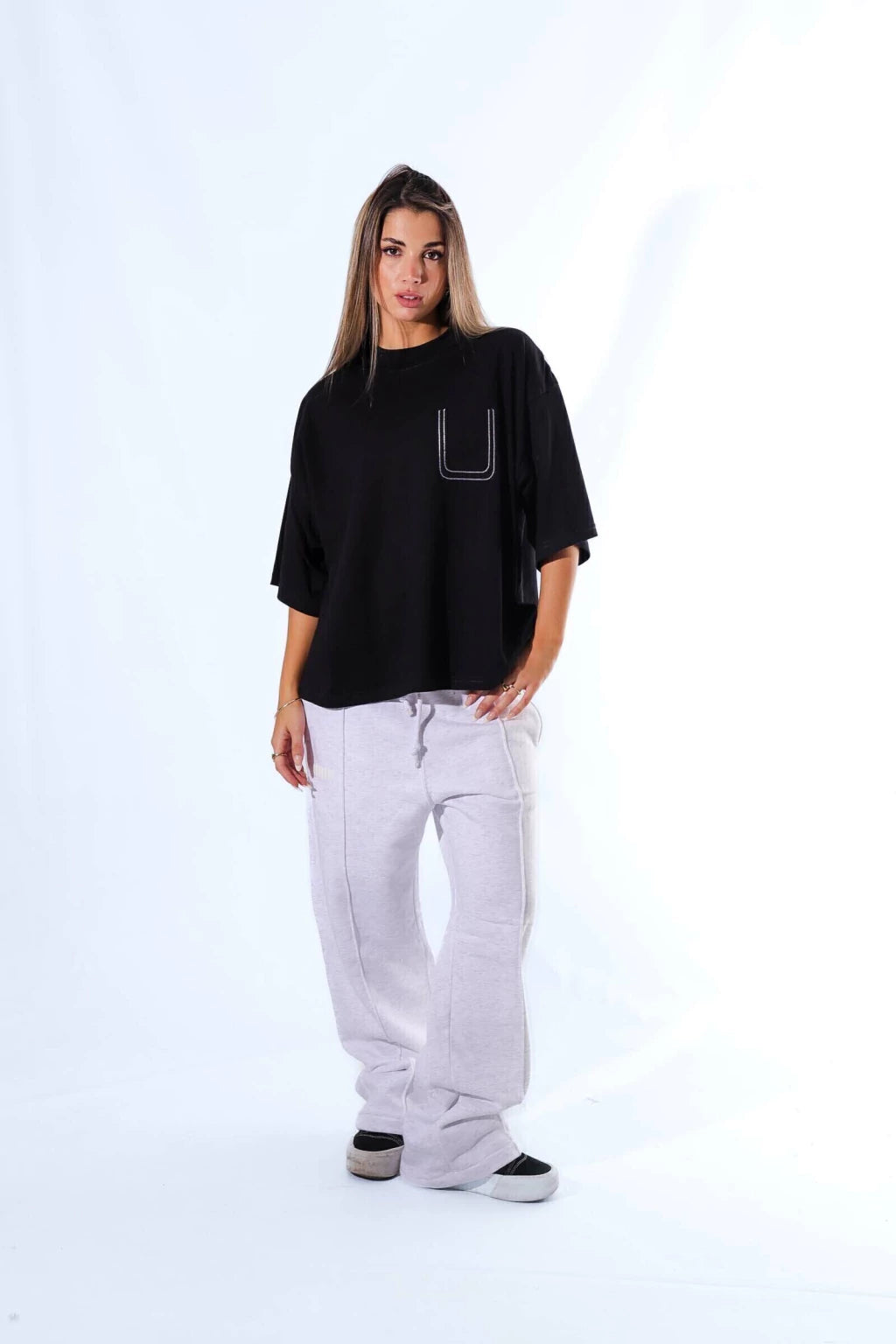 REMERA - black line