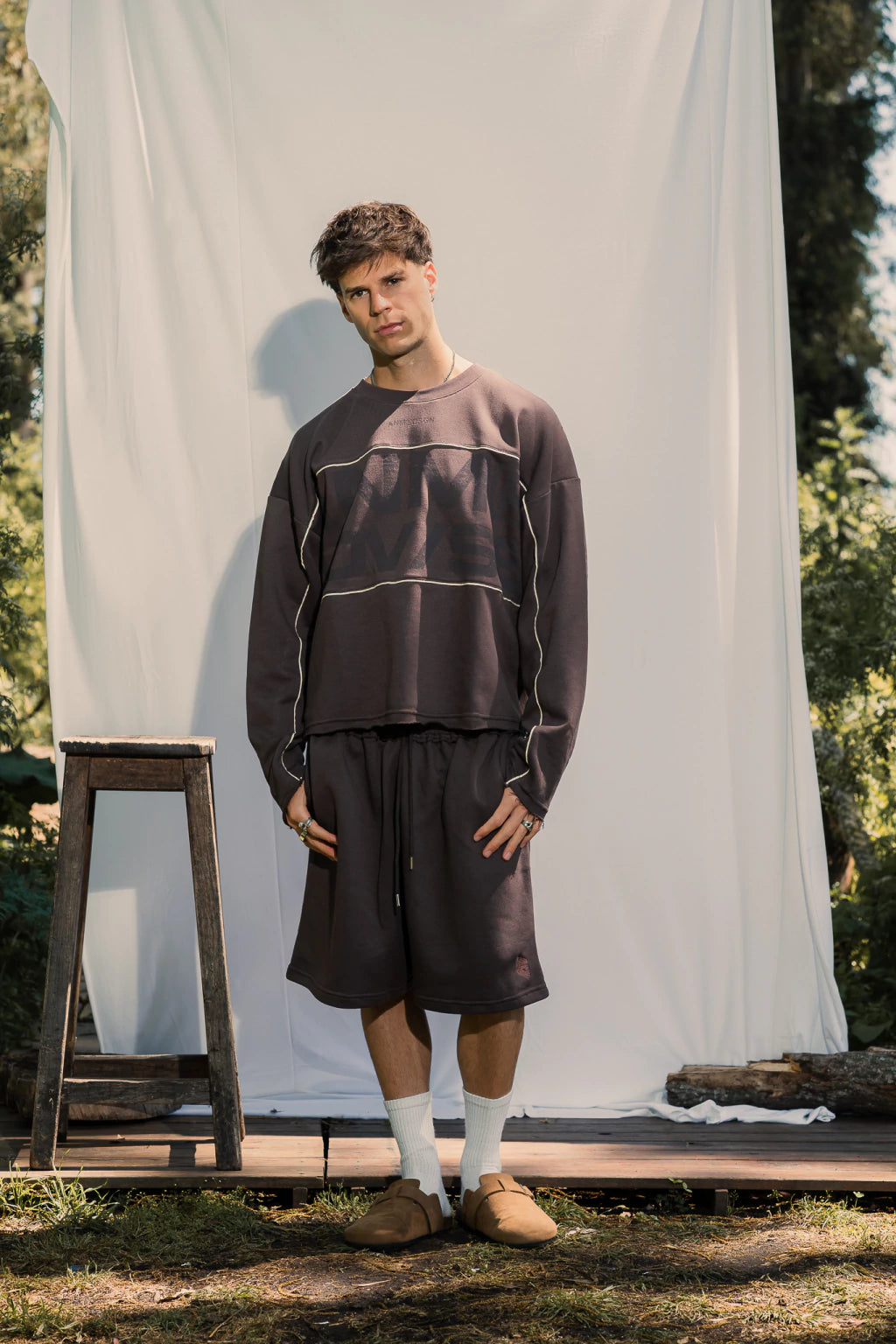 CREWNECK - heat dark