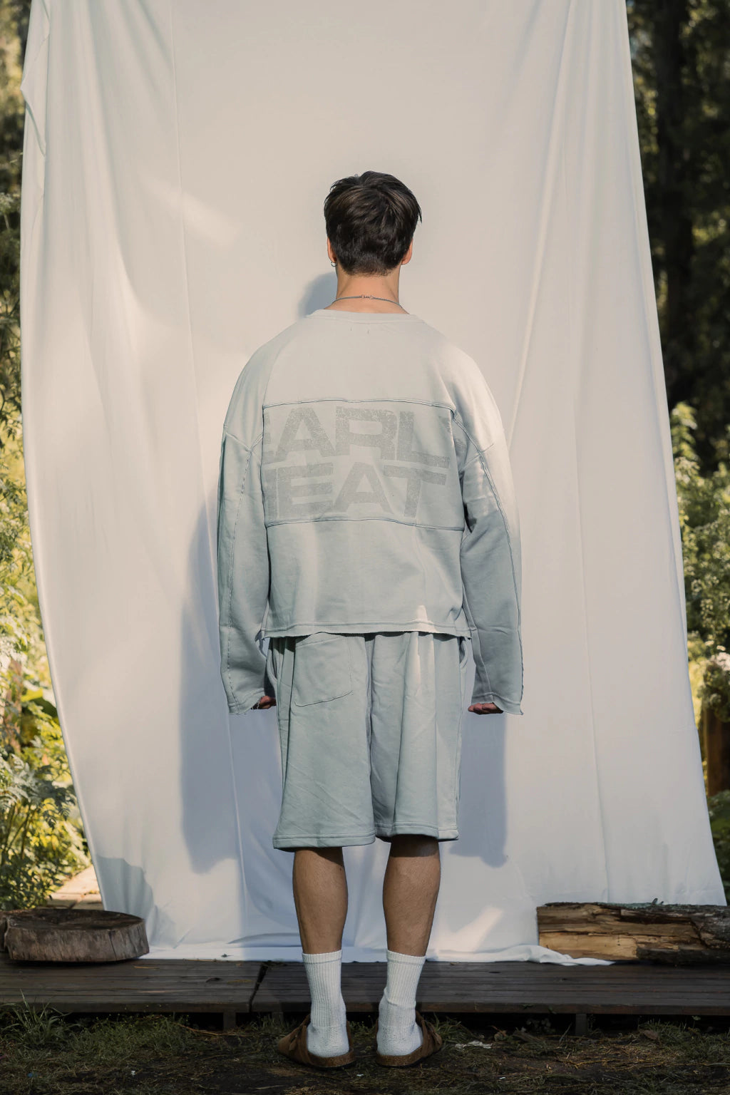 CREWNECK - heat light