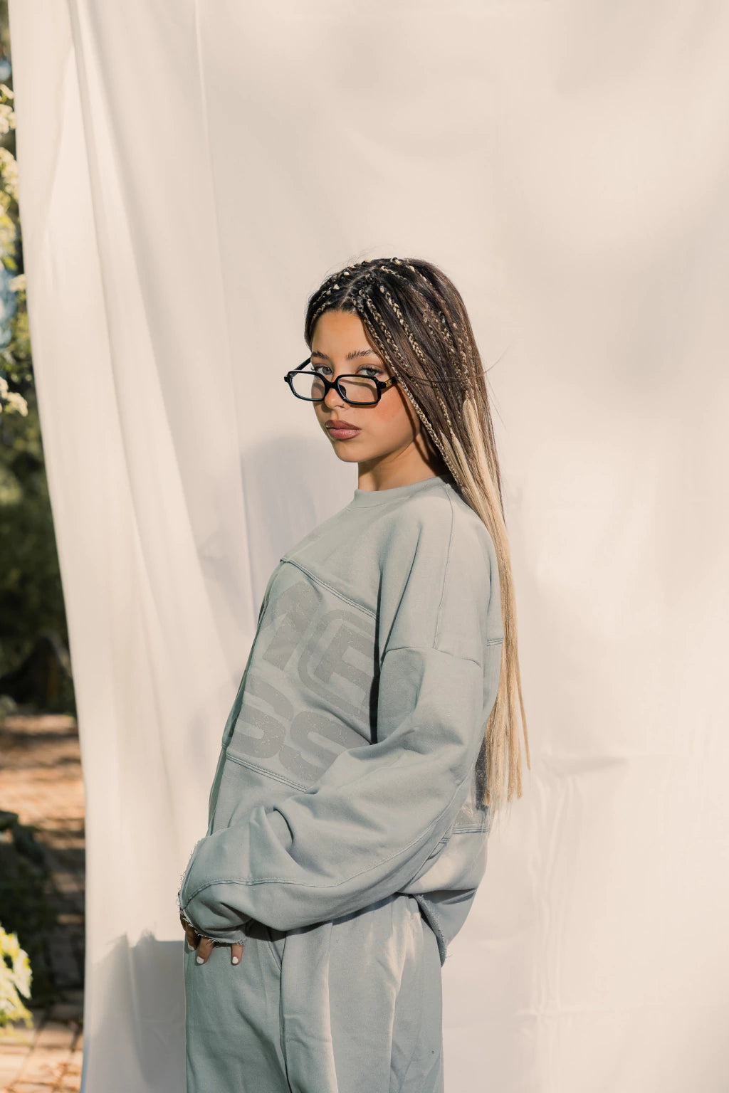 CREWNECK - heat light