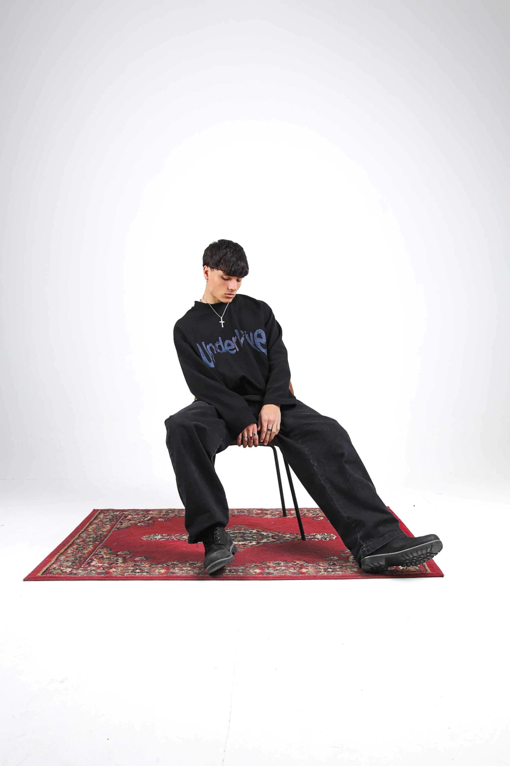 CREWNECK - fallout black