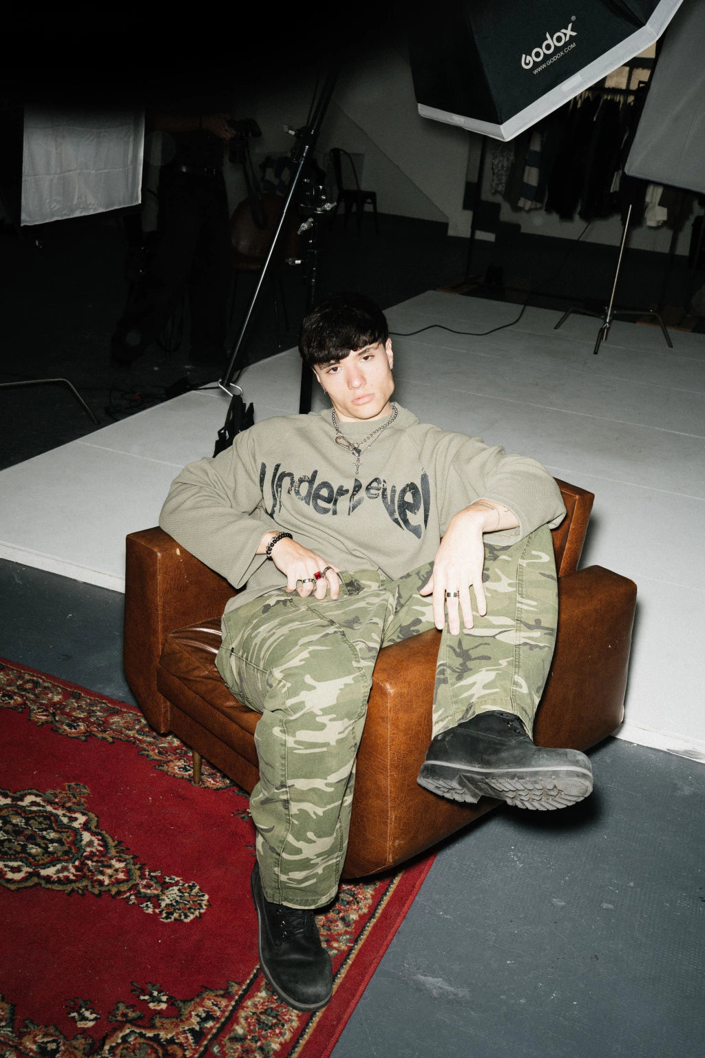 CREWNECK- fallout green